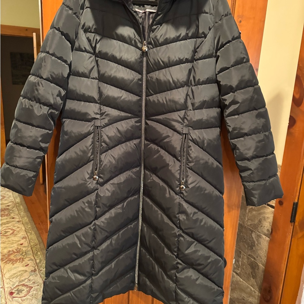 Laundry By Shelli Segal Black Puffer Coat with Quilted Design green/black